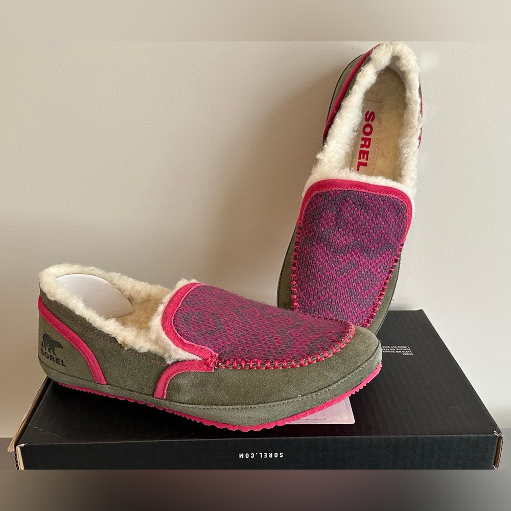 Sorel Women's Vibrant Pink and Olive Slippers NEW